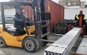 Montage d'un échafaudage sécurisé pour travaux industriels et interventions en hauteur